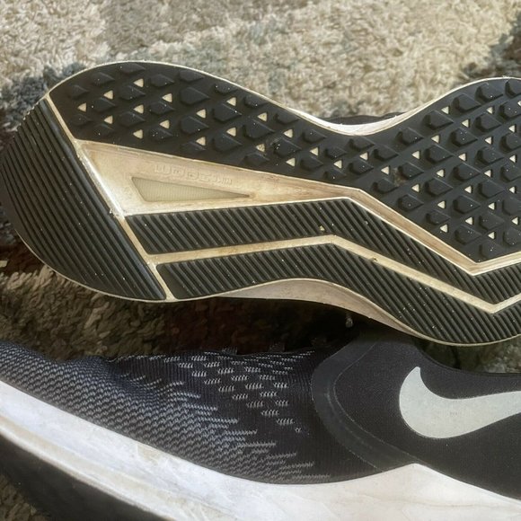 Nike Zoom Winflo 5 Black Men Running Shoes Sneaker - Picture 4 of 8